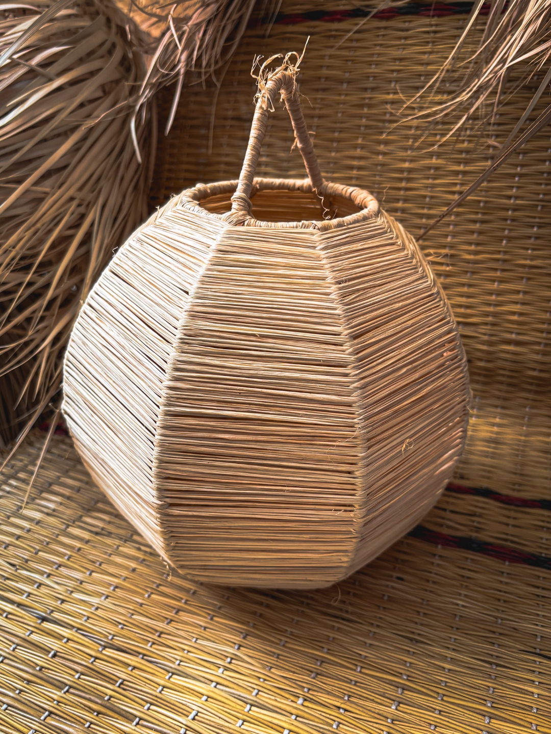 Suspension Artisanale en Paille
